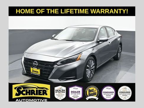 Used 2023 Nissan Altima 2.5 SV image 1
