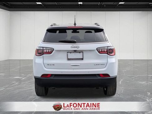 Used 2025 Jeep Compass Limited AWD/4WD image 4