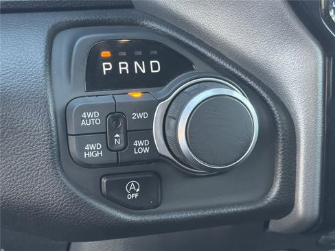Used 2025 RAM 1500 Big Horn AWD/4WD image 30