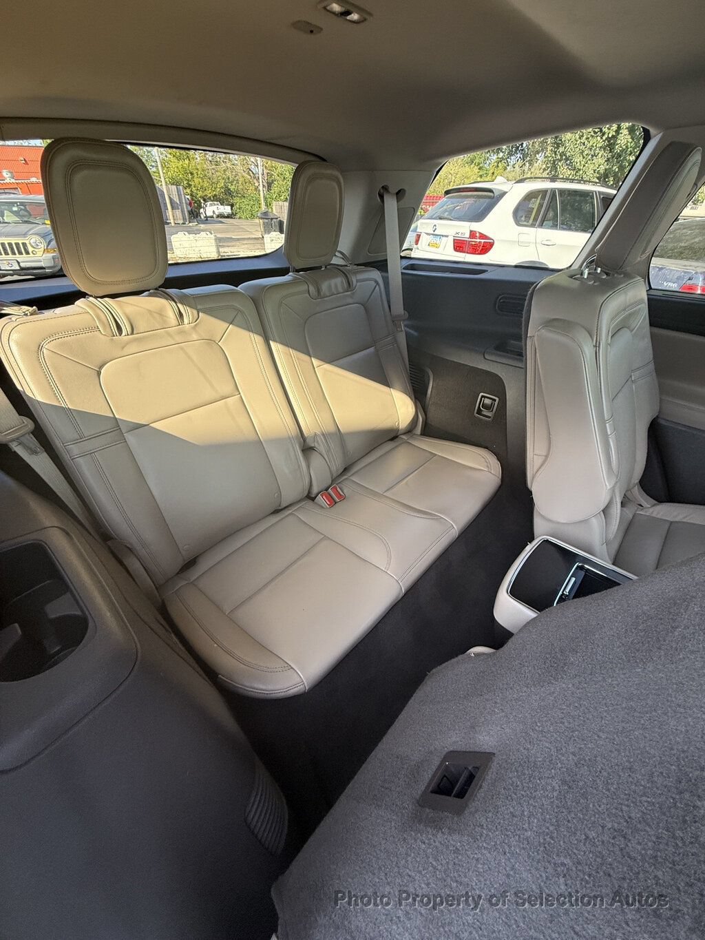 Used 2022 Lincoln Aviator Grand Touring w/ Equipment Group 301A AWD/4WD image 48