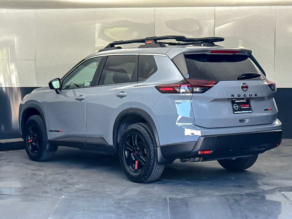 Used 2026 Nissan Rogue SV AWD/4WD image 5