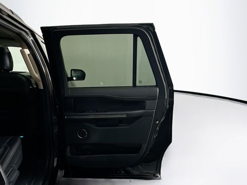 Used 2024 Ford Expedition Max XLT image 32