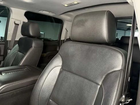Used 2018 Chevrolet Silverado 1500 LTZ w/ LTZ Plus Package AWD/4WD image 28