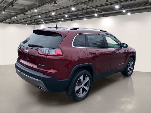 Used 2019 Jeep Cherokee Limited AWD/4WD image 7