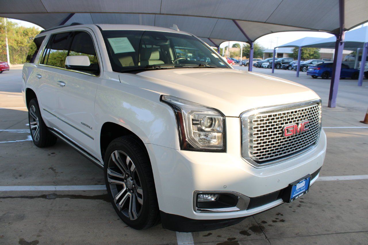 Used 2017 GMC Yukon Denali w/ Open Road Package AWD/4WD image 9