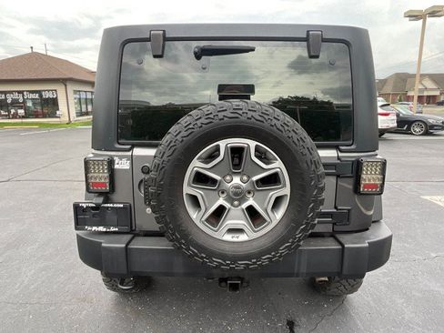 Used 2017 Jeep Wrangler Unlimited Sport w/ Connectivity Group AWD/4WD image 6