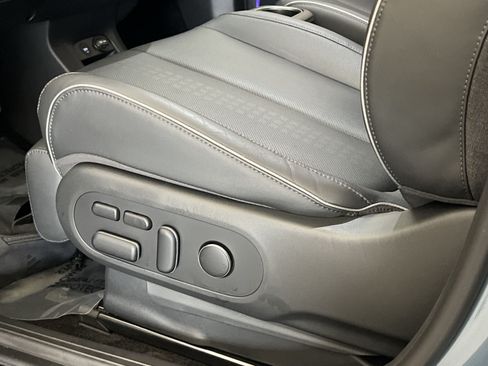 Used 2023 Hyundai Ioniq 5 Limited AWD/4WD image 13