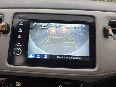 Used 2021 Honda HR-V EX image 19