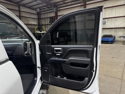 Used 2019 Chevrolet Silverado 3500 LTZ w/ Duramax Plus Package image 24