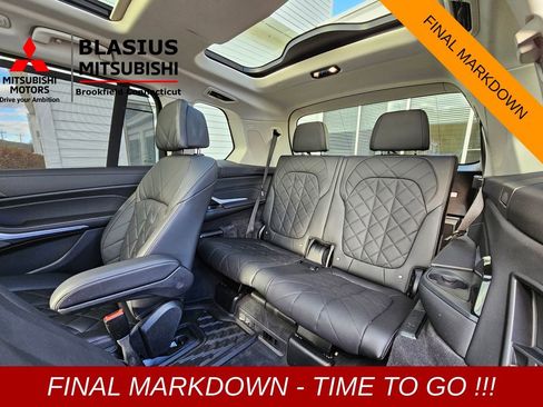 Used 2023 BMW X7 xDrive40i w/ Premium Package image 27