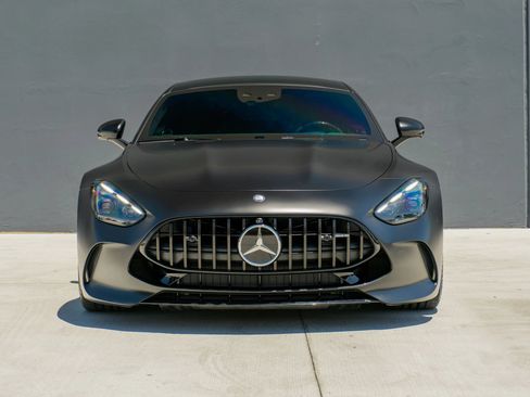 Used 2025 Mercedes-Benz AMG GT 55 image 4