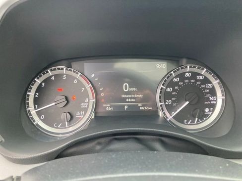 Used 2023 Toyota Highlander XLE image 30