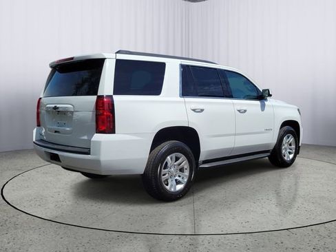 Used 2019 Chevrolet Tahoe LS RWD image 3