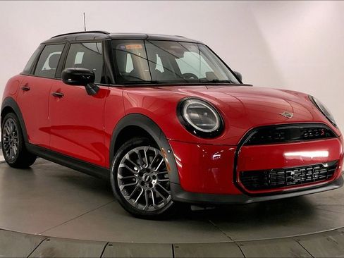 Certified 2025 MINI Cooper S image 33
