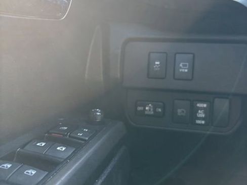 Used 2020 Toyota Tacoma TRD Off-Road image 16