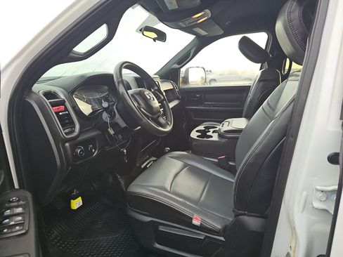 Used 2021 RAM 2500 Tradesman w/ Chrome Appearance Group image 10