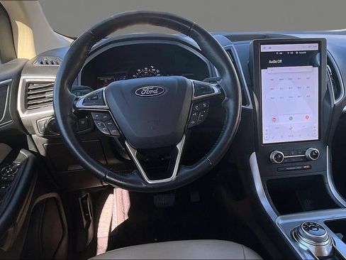 Used 2024 Ford Edge SEL AWD/4WD image 5