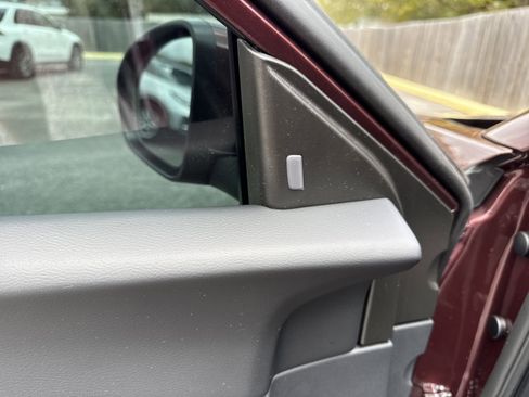 Used 2025 Nissan Sentra SV w/ All-Weather Package image 15