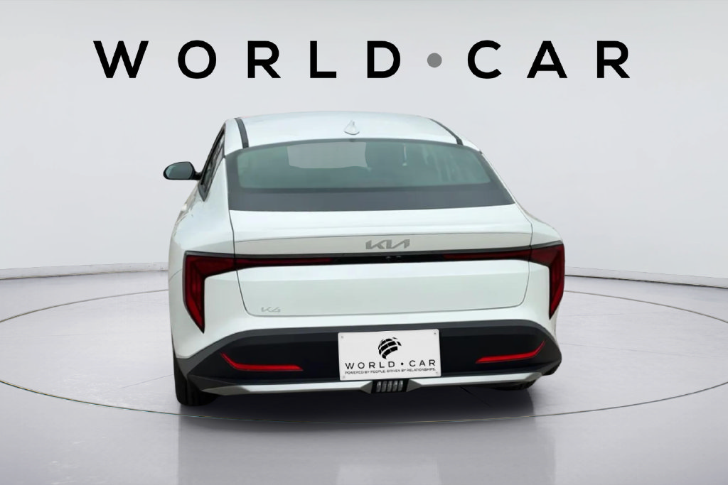 Used 2025 Kia K4 FWD image 4