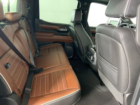 Used 2024 GMC Sierra 1500 Denali Ultimate image 15