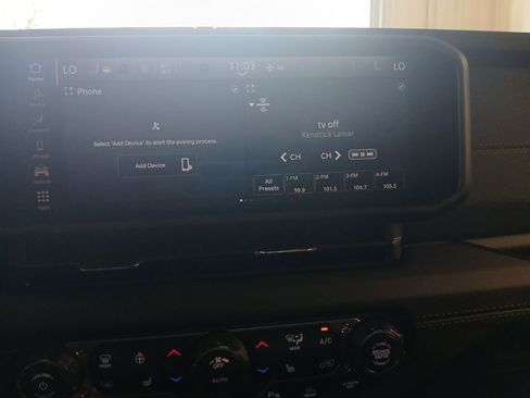 New 2026 Jeep Wrangler Unlimited Rubicon w/ Xtreme 35 Tire Package image 16