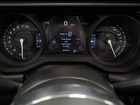 Used 2024 Jeep Wrangler High Altitude image 32