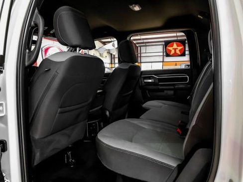 Used 2024 RAM 2500 Big Horn AWD/4WD image 41