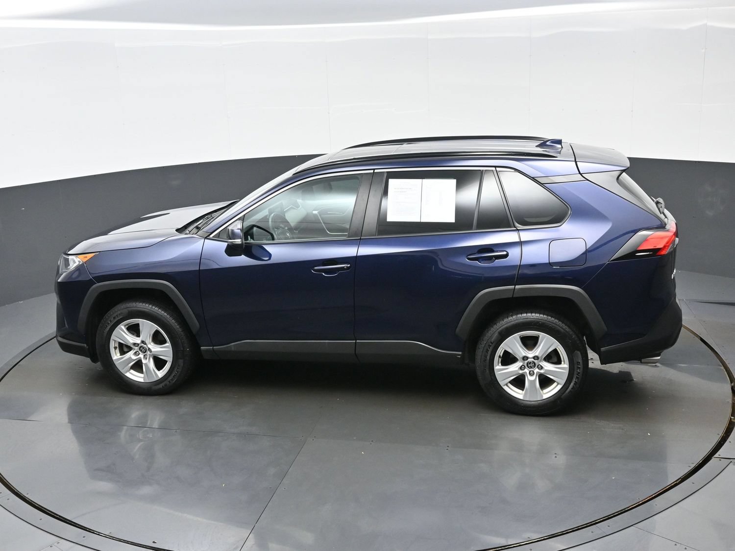 Used 2021 Toyota RAV4 XLE w/ Convenience Package AWD/4WD image 37