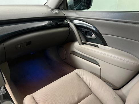 Used 2011 Acura RL image 10