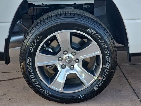 New 2026 RAM 1500 Express image 38