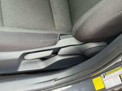 Used 2025 Toyota Camry LE image 22