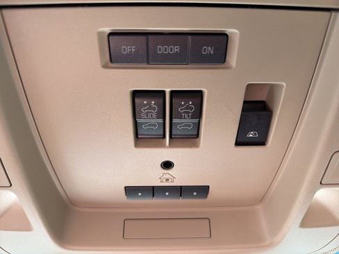 Used 2018 GMC Sierra 3500 Denali w/ Duramax Plus Package image 49