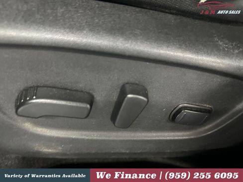 Used 2019 Nissan Rogue SV AWD/4WD image 22