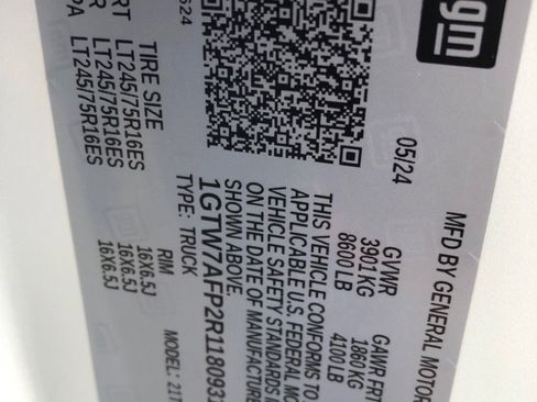 Used 2024 GMC Savana 2500 w/ Driver Convenience Package image 34