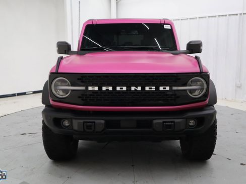 Used 2023 Ford Bronco Wildtrak image 11