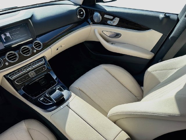 Used 2017 Mercedes-Benz E 300 image 18