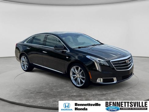 Used 2019 Cadillac XTS Premium Luxury FWD image 3