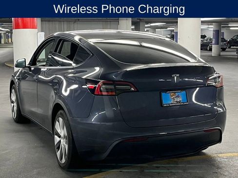 Used 2021 Tesla Model Y Long Range image 5