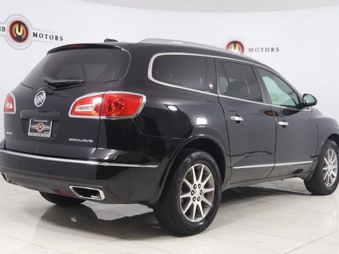 Used 2017 Buick Enclave Leather FWD image 3