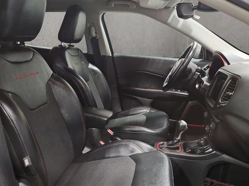 Used 2019 Jeep Compass Trailhawk AWD/4WD image 20