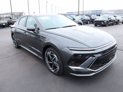 New 2026 Hyundai Sonata SEL FWD image 1