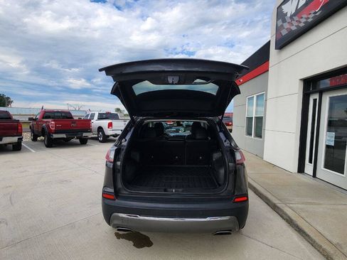 Used 2019 Jeep Cherokee Limited AWD/4WD image 24
