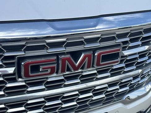 Used 2022 GMC Terrain Denali w/ LPO, Floor Liner Package AWD/4WD image 32