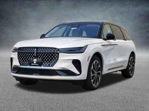 New 2026 Lincoln Nautilus Reserve AWD/4WD image 3