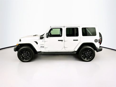 Used 2024 Jeep Wrangler Unlimited Sahara image 3