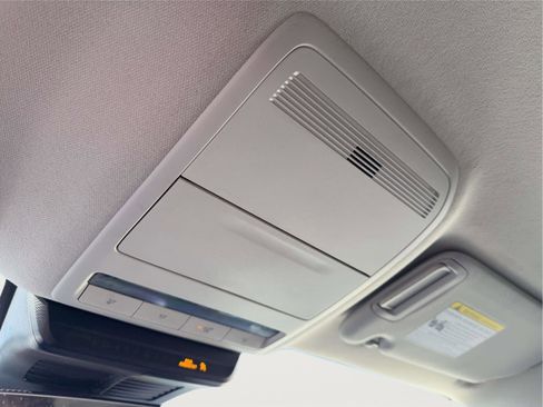 Used 2025 MAZDA CX-50 AWD 2.5 S w/ Preferred Package image 27