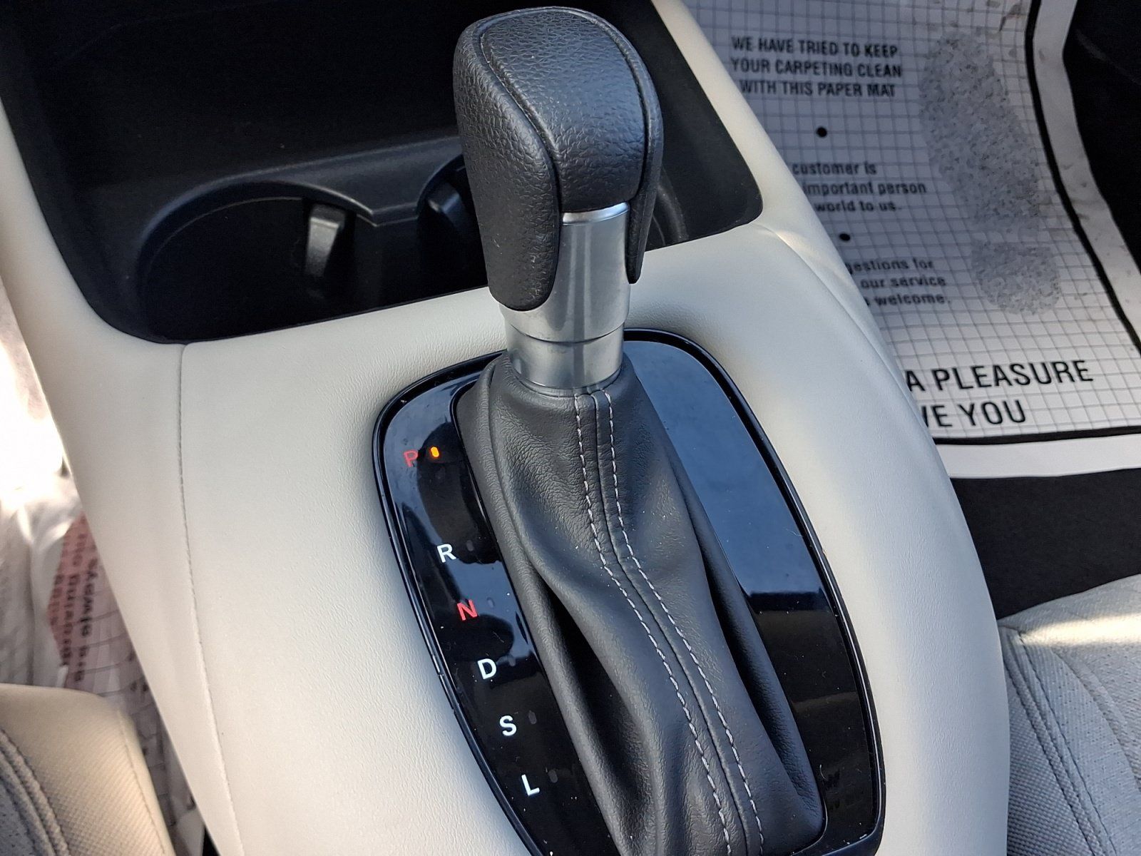 Used 2025 Honda HR-V LX image 14