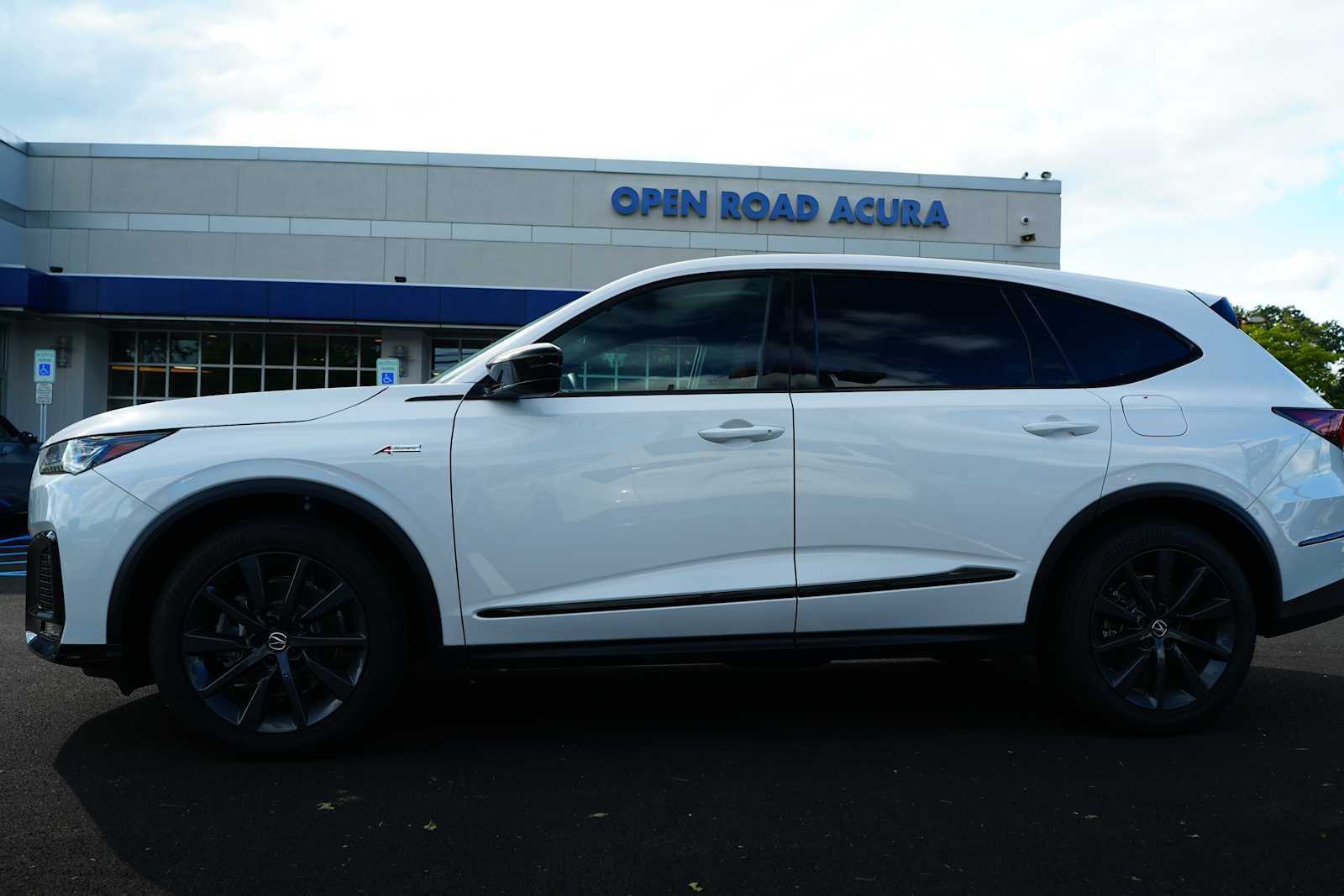 Used 2026 Acura MDX A-Spec AWD/4WD image 4