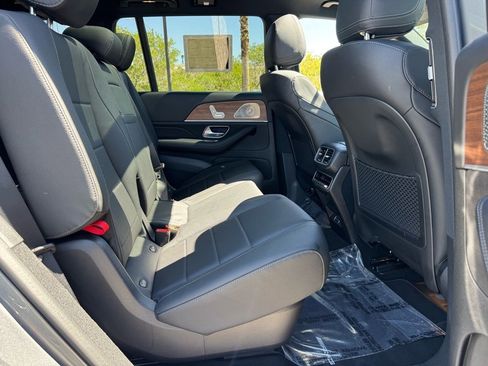 Certified 2024 Mercedes-Benz GLS 450 4MATIC image 24