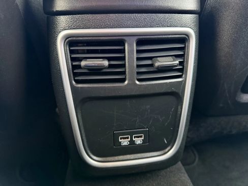 Used 2018 Dodge Charger SXT Plus image 26